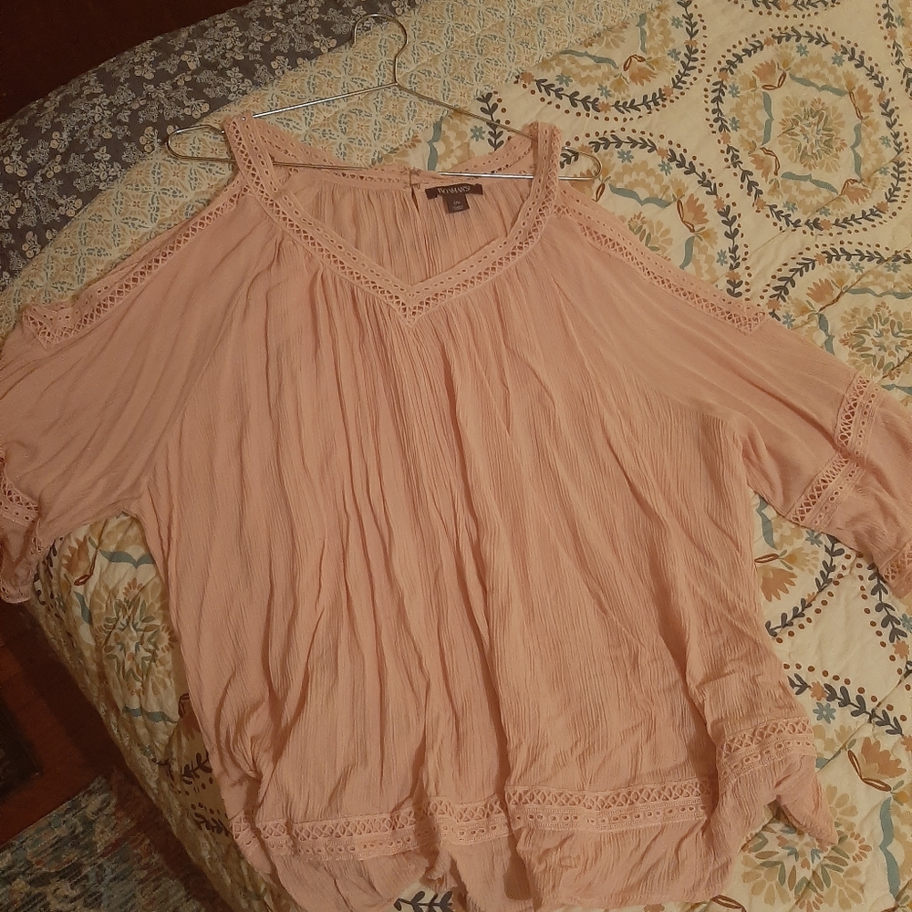 Roaman's cold shoulder blouse - Picture 2 of 2